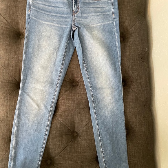 American Eagle Jeans - Picture 2 of 2